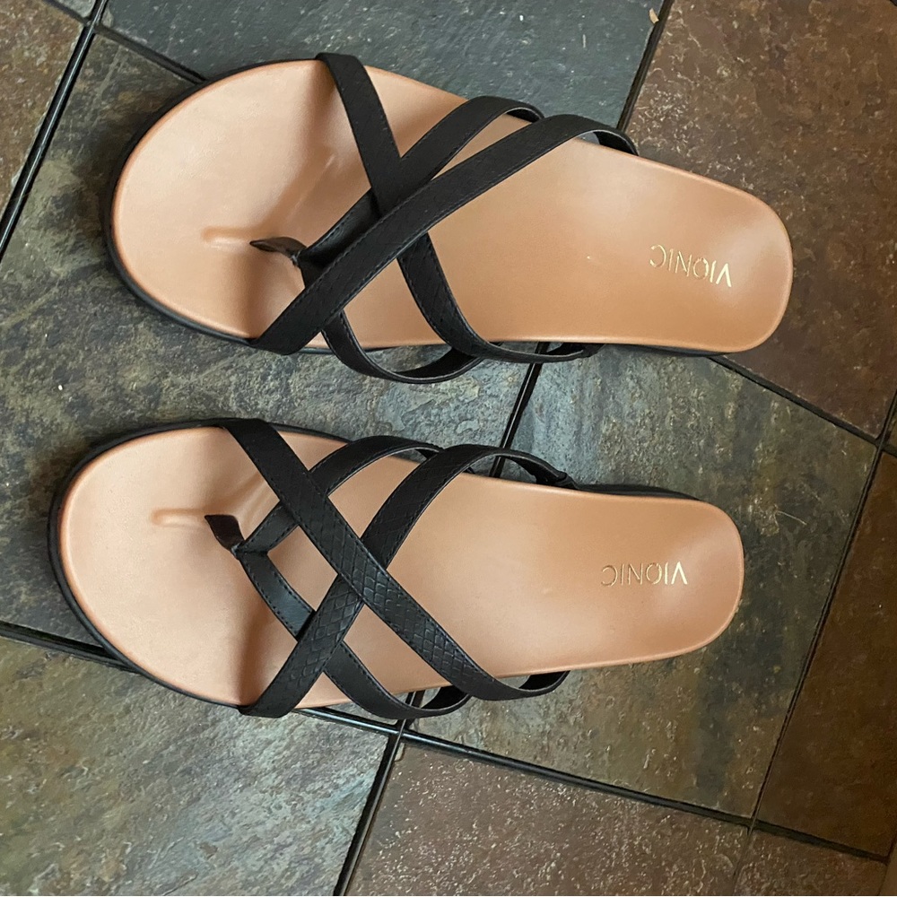 Vionic Sandal /wedge women’s size 11